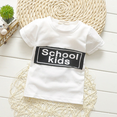 Lányoknak és fiúknak megfelelő gyerek póló, különböző színű felirattal