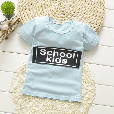 Lányoknak és fiúknak megfelelő gyerek póló, különböző színű felirattal