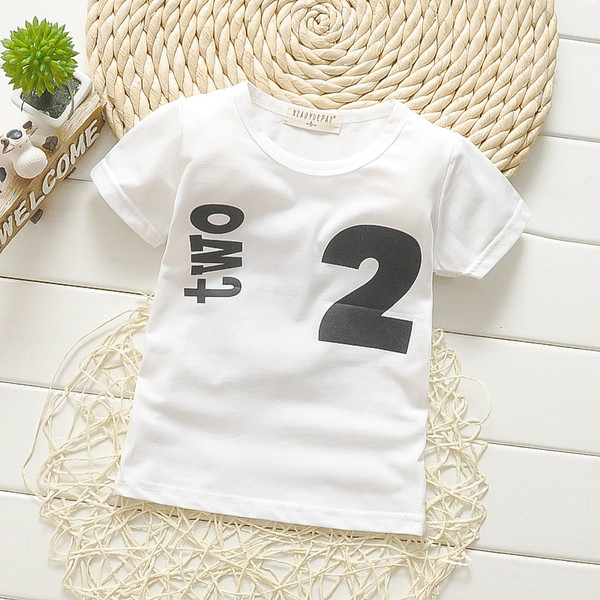 Lányoknak és fiúknak megfelelő gyerek póló, különböző színű felirattal