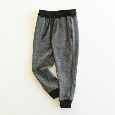 Gyerek tréningruha fiúknak három színben