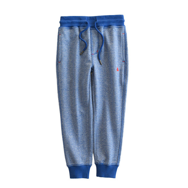 Gyerek tréningruha fiúknak három színben