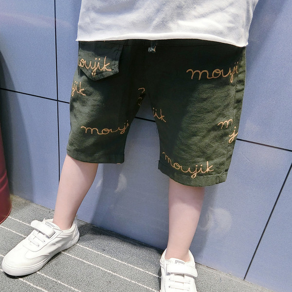 Gyerek rövidnadrág fiúknak fehér és zöld színben