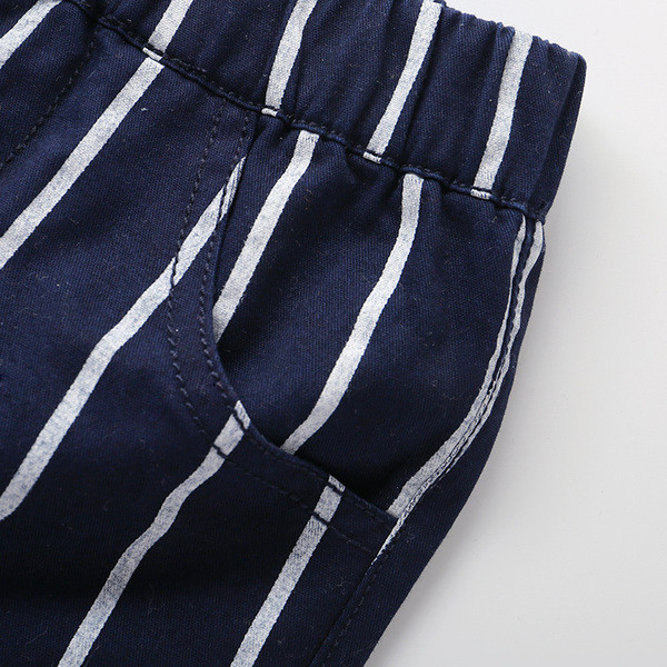 Gyermek csíkos rövidnadrág fiúknak