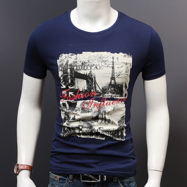 Stílusos férfi póló érdekes alkalmazással, több színben felirattal