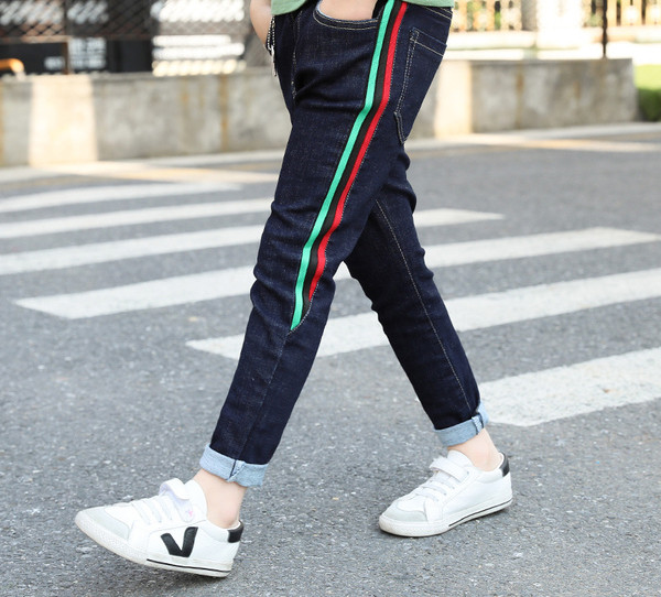 Sötétkék gyerek farmer szegéllyel fiúknak