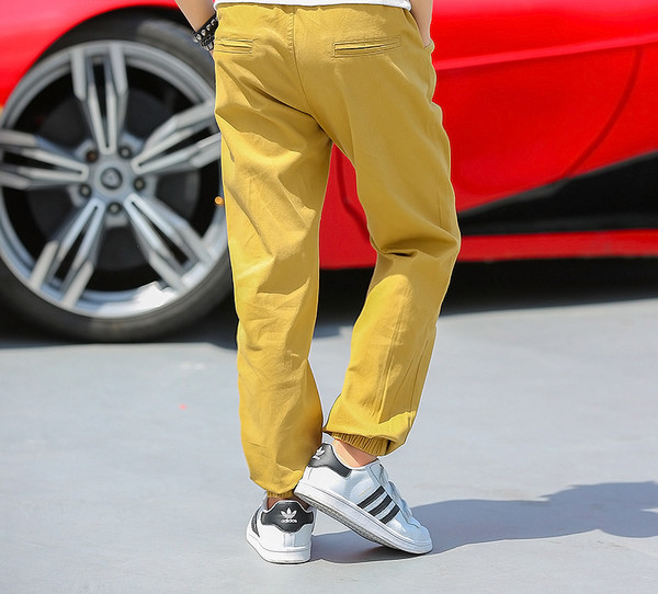 Alkalmi gyereknadrág fiúknak többféle színben