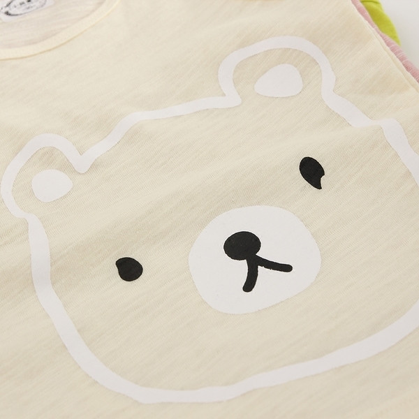 Fiúknak és lányoknak megfelelő gyerekcipő, különböző színekben, mintával