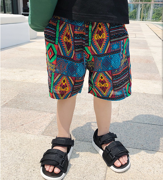 Gyermek rövidnadrág fiúknak - több modell