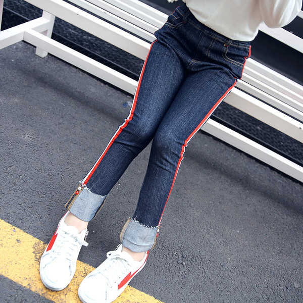 Gyerekfarmer lányoknak karcsú modell szegéllyel