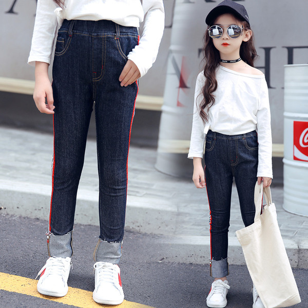 Gyerekfarmer lányoknak karcsú modell szegéllyel