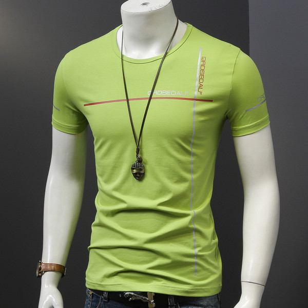 Férfi póló O-alakú gallérral, sok színben