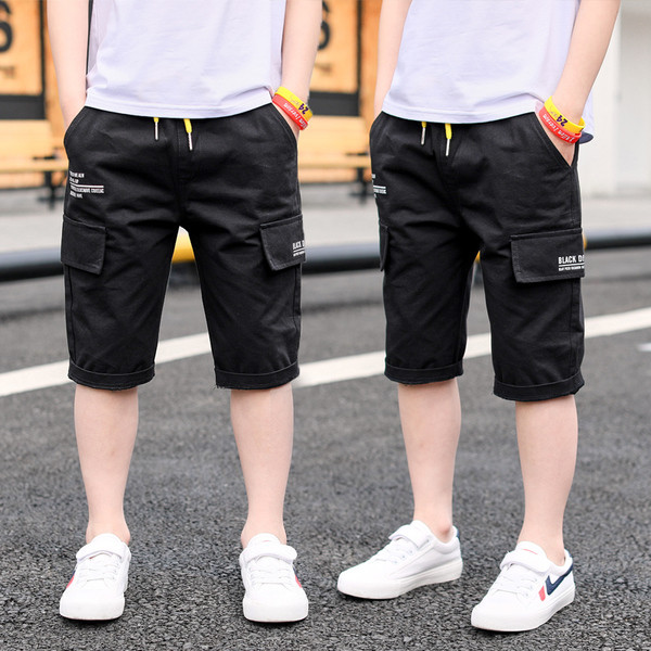 Gyermek rövidnadrág fiúknak három színben