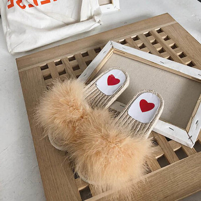 Finom női papucs pehellyel, különböző színekben