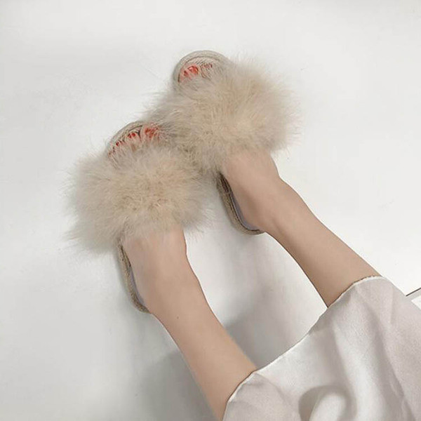 Finom női papucs pehellyel, különböző színekben