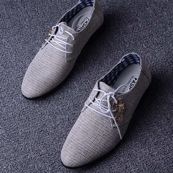 Férfi formális cipő fém elemekkel több színben