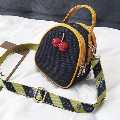 Sport-alkalmi női mini táska 3D dekorációval és széles fogantyúval