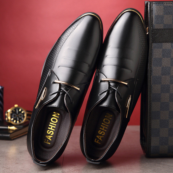 Ανδρικά επίσημα εντυπωσιακά παπούτσια με μεταλλικά στοιχεία σε δύο χρώματα