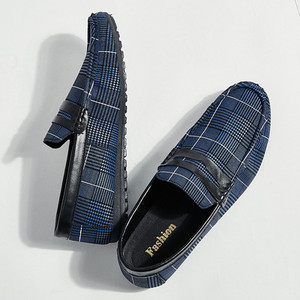 Férfi kockás mokaszinok eco bőr elemekkel