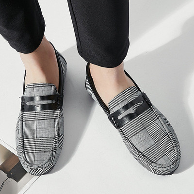 Férfi kockás mokaszinok eco bőr elemekkel