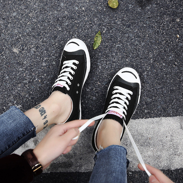 Modern férfi tornacipő három színben