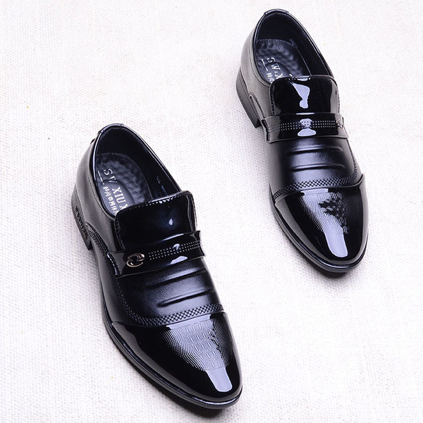 Öko bőrből készült nyári férfi cipő fekete színben