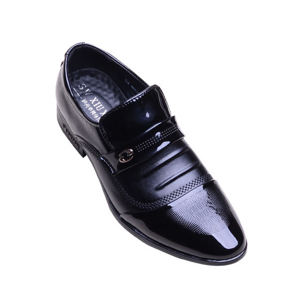 Öko bőrből készült nyári férfi cipő fekete színben