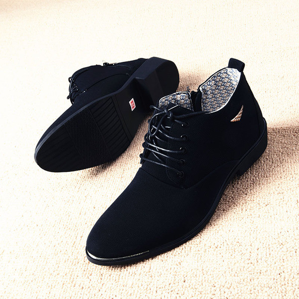 Elegáns férfi cipő fekete színben - három modell