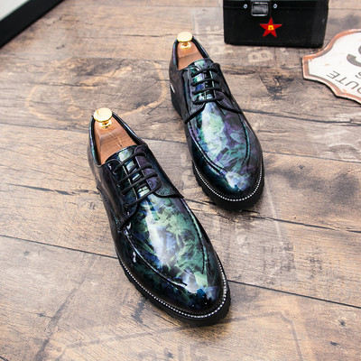 Ανδρικά υποδήματα με μεταλλική διακόσμηση σε διάφορα μοντέλα και χρώματα