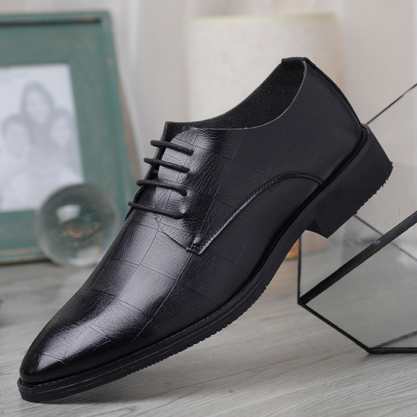 Eko bőrből készült férfi nyári cipő két színben