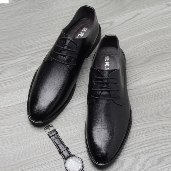 Eko bőrből készült férfi nyári cipő két színben