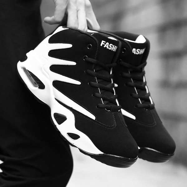 Kényelmes férfi tornacipő futáshoz és sportoláshoz három színben