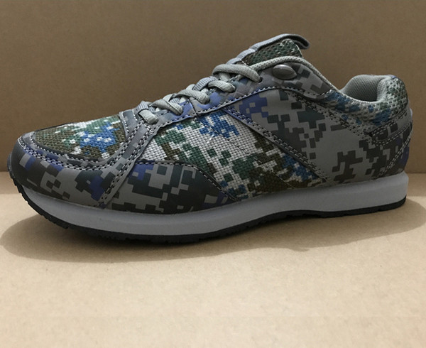 Modern férfi tornacipő három színben