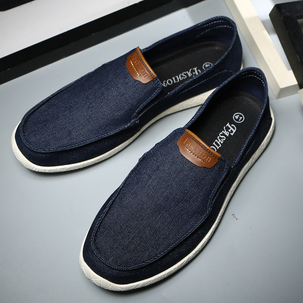 Férfi mokaszin külső varrással több színben