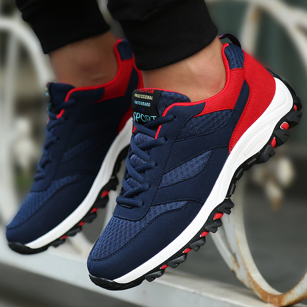 Kényelmes férfi sportcipő