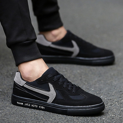 Κομψά καλοκαιρινά πάνινα παπούτσια σε διάφορα μοντέλα