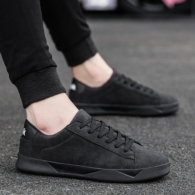 Κομψά καλοκαιρινά πάνινα παπούτσια σε διάφορα μοντέλα