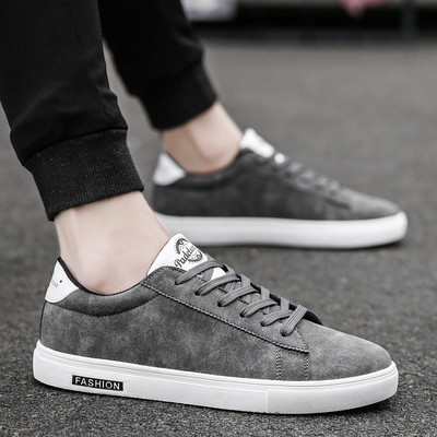 Κομψά καλοκαιρινά πάνινα παπούτσια σε διάφορα μοντέλα