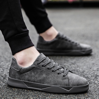 Κομψά καλοκαιρινά πάνινα παπούτσια σε διάφορα μοντέλα