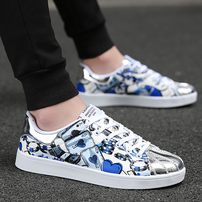 Adidași stilați pentru bărbați în două modele cu inscripție și imprimeu color