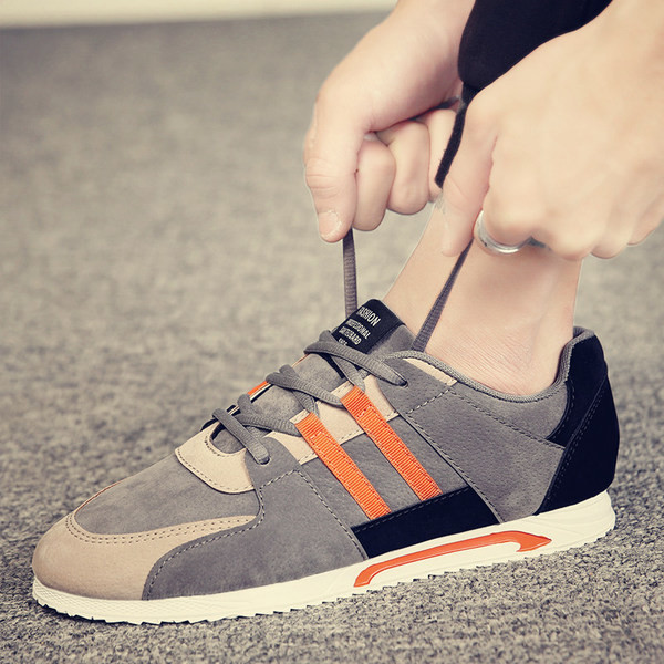 Kényelmes és könnyű férfi tornacipő fordított eco bőrrel