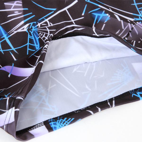 Férfi fürdőruha három színben úszósapkával