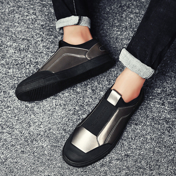 Modern, hétköznapi férfi tornacipő három színben