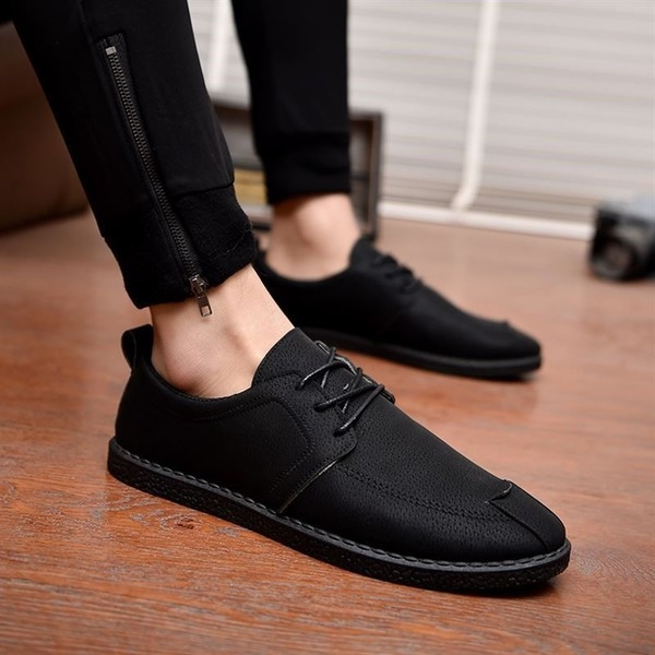 Elegáns, letisztult férfi cipő mindennapi használatra