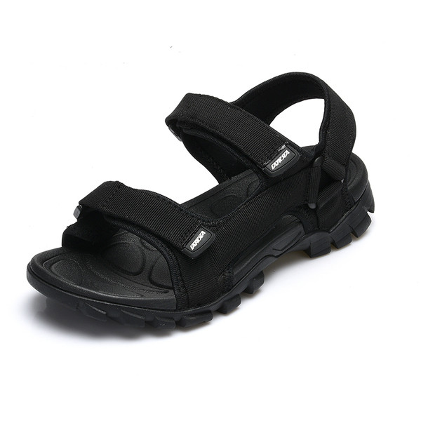 Férfi szandál nyitott modell durva talppal