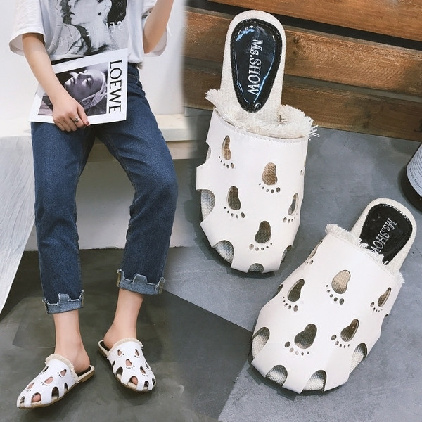 Női papucs három színben kivágott motívumokkal