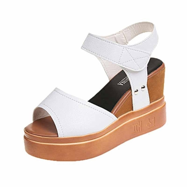Új női platform szandál tépőzárral, két modellben