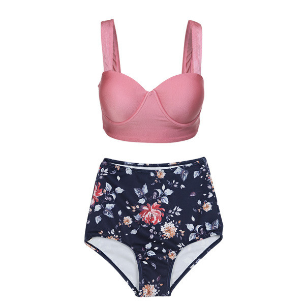 Női fürdőruha a Vde alkatrészektől - magas derekú bikini virágmintával és piros színű felsővel