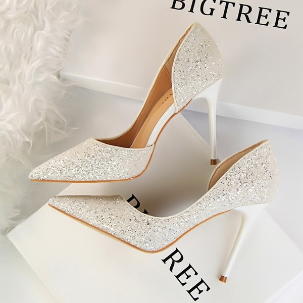 Női formális fényes magassarkú cipő több színben