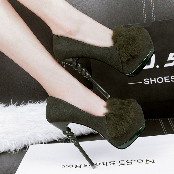 Női cipő magassarkúval és eco pehely elemmel