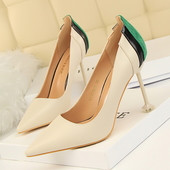 Stílusos és elegáns női magas sarkú cipő öko bőrből